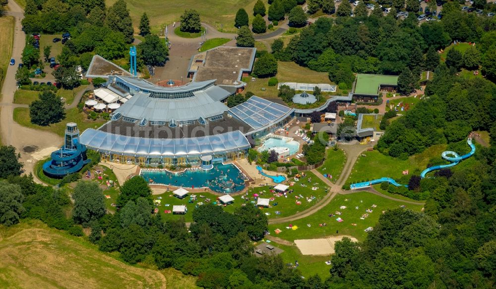 Luftbild Witten - Therme und Schwimmbecken am Freibad der Freizeiteinrichtung in Witten im Bundesland Nordrhein-Westfalen