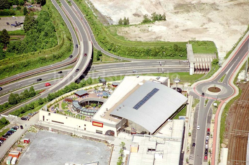 Bielefeld / NRW von oben - Therme und Spaßbad in Bielefeld am Hauptbahnhof. Datum: 26.05.03