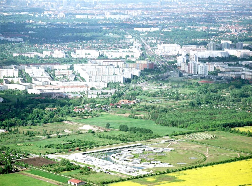 Berlin / Hohenschönhausen aus der Vogelperspektive: Tierheim Falkenberg. Datum: 15.05.03