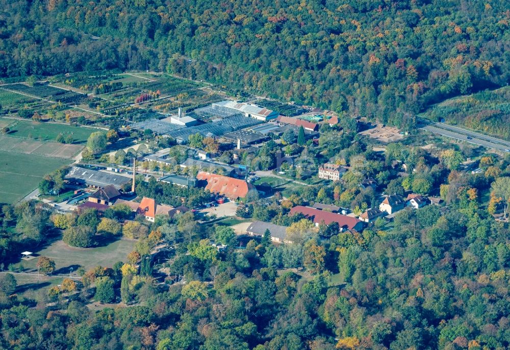 Luftaufnahme Freiburg im Breisgau - Tierpark Freigehege und Stadtgärtnerei in Freiburg im Breisgau im Bundesland Baden-Württemberg, Deutschland