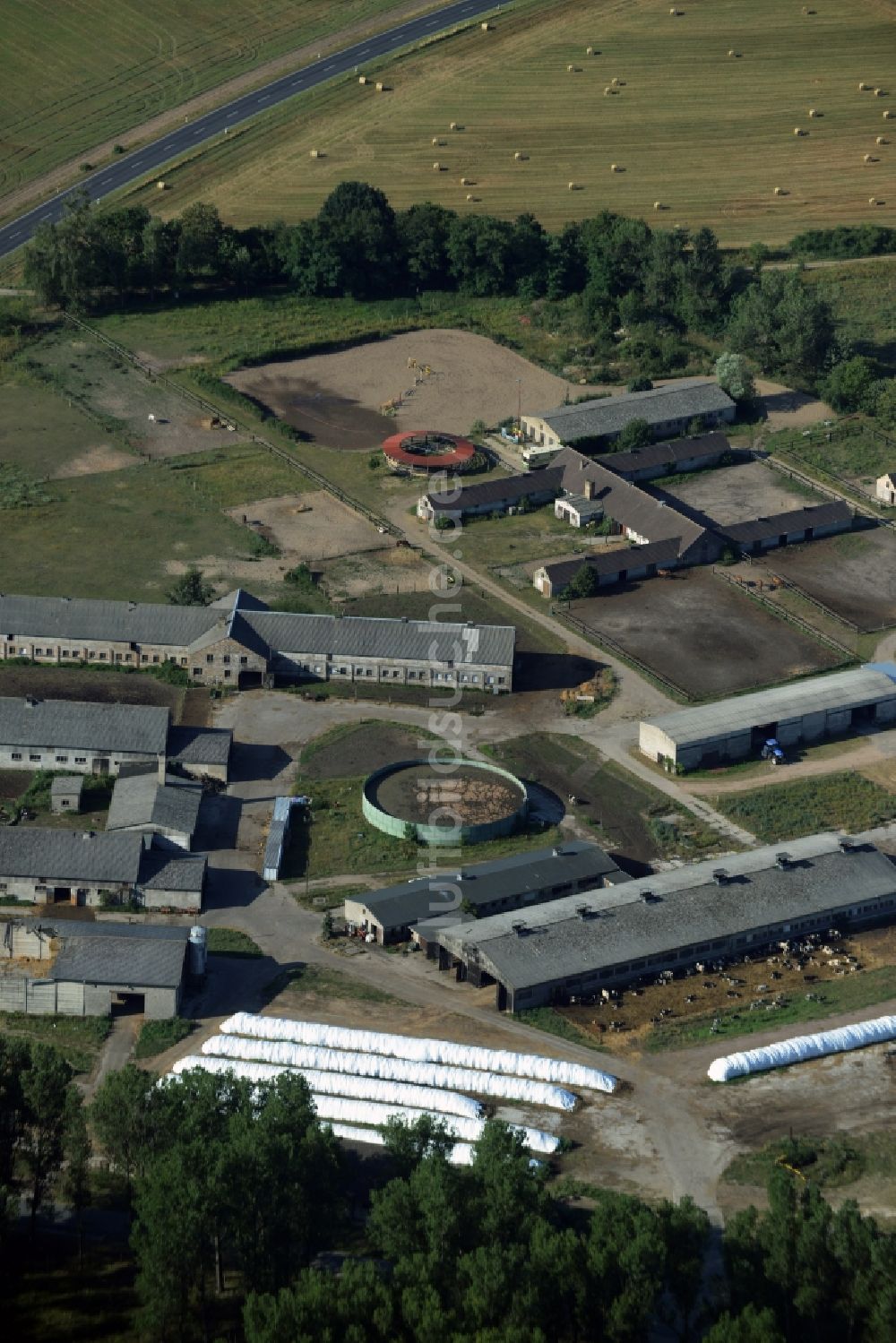 Luftbild Liebenwalde - Tierzucht- Stallanlagen Tierzucht für die Fleischproduktion in Liebenwalde im Bundesland Brandenburg