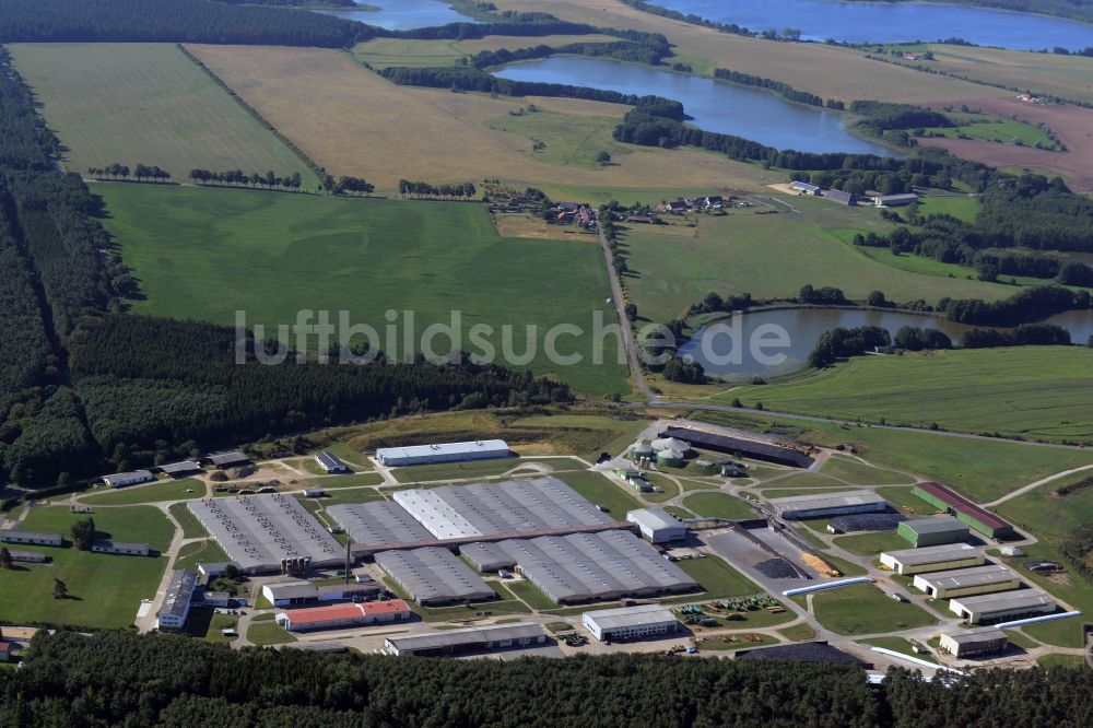 Luftbild Hohen Wangelin - Tierzucht- Stallanlagen Tierzucht für die Fleischproduktion der Müritz Fleischproduktions- gesellschaft mbH & Co. KG in Hohen Wangelin im Bundesland Mecklenburg-Vorpommern