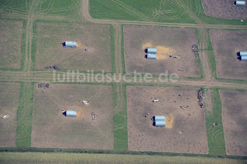 Luftaufnahme Rudow - Tierzucht- Stallanlagen Tierzucht für die Fleischproduktion in Rudow im Bundesland Mecklenburg-Vorpommern