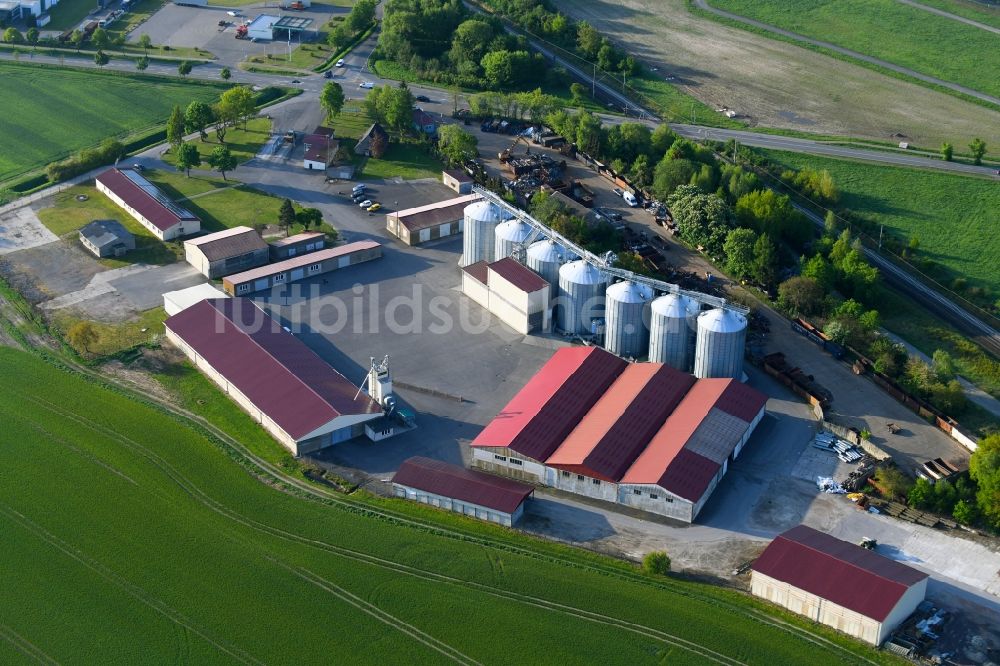 Luftbild Salzwedel - Tierzucht- Stallanlagen Tierzucht für die Fleischproduktion in Salzwedel im Bundesland Sachsen-Anhalt, Deutschland