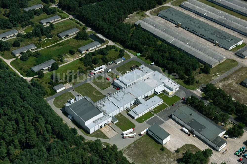 Luftbild Reuden/Anhalt - Tierzucht- Stallanlagen zur Geflügelzucht der Fläminger Entenspezialitäten GmbH & Co. KG an der Reudener Straße in Reuden/Anhalt im Bundesland Sachsen-Anhalt, Deutschland