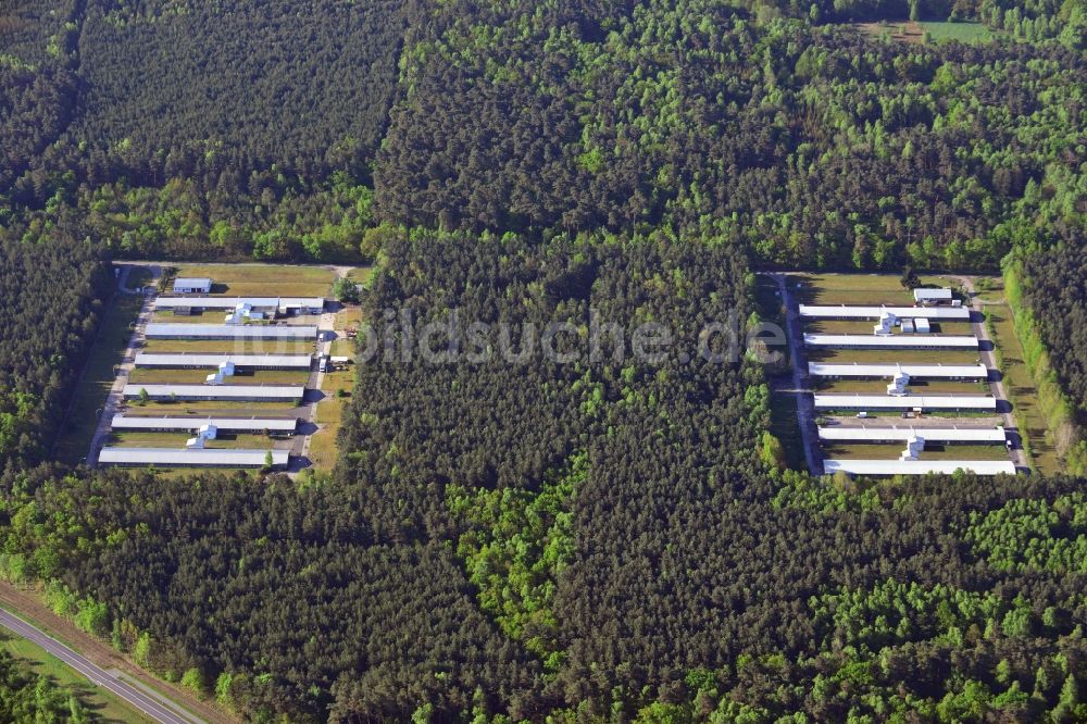 Stahnsdorf aus der Vogelperspektive: Tierzucht- Stallanlagen zur Geflügelzucht in Stahnsdorf im Bundesland Brandenburg