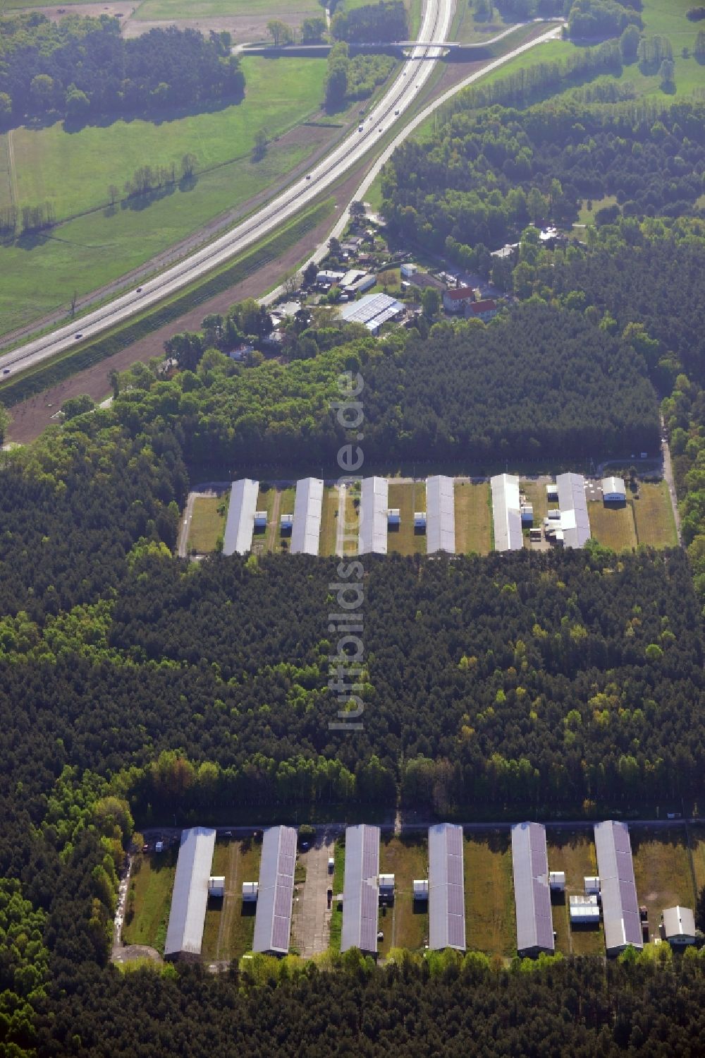 Stahnsdorf aus der Vogelperspektive: Tierzucht- Stallanlagen zur Geflügelzucht in Stahnsdorf im Bundesland Brandenburg