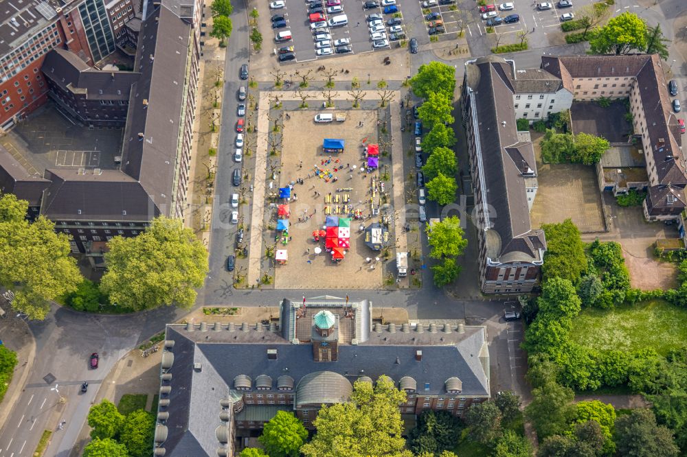 Luftbild Herne - Tische und Sitzbänke der Freiluft- Gaststätte in Herne im Bundesland Nordrhein-Westfalen, Deutschland