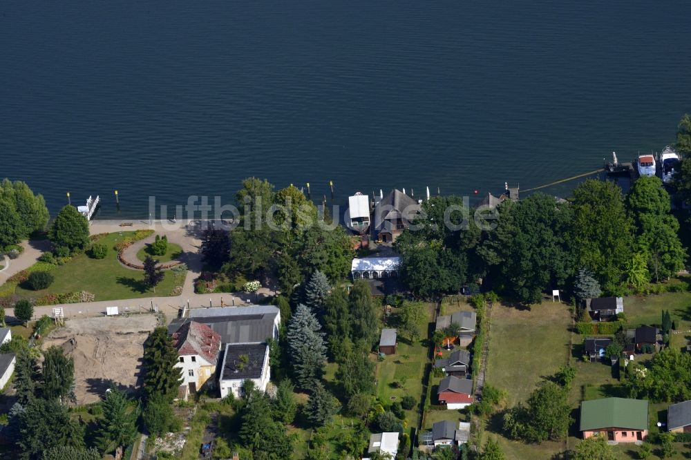 Altenhof, Schorfheide von oben - Tische und Sitzbänke der Freiluft- Gaststätten Alte-Fischerei am Ufer des Werbellinsee in Altenhof, Schorfheide im Bundesland Brandenburg