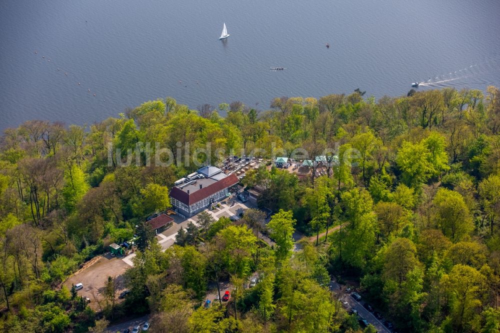 Luftbild Essen - Tische und Sitzbänke der Freiluft- Gaststätten Jagdhaus Schellenberg an der Heisinger Straße in Essen im Bundesland Nordrhein-Westfalen