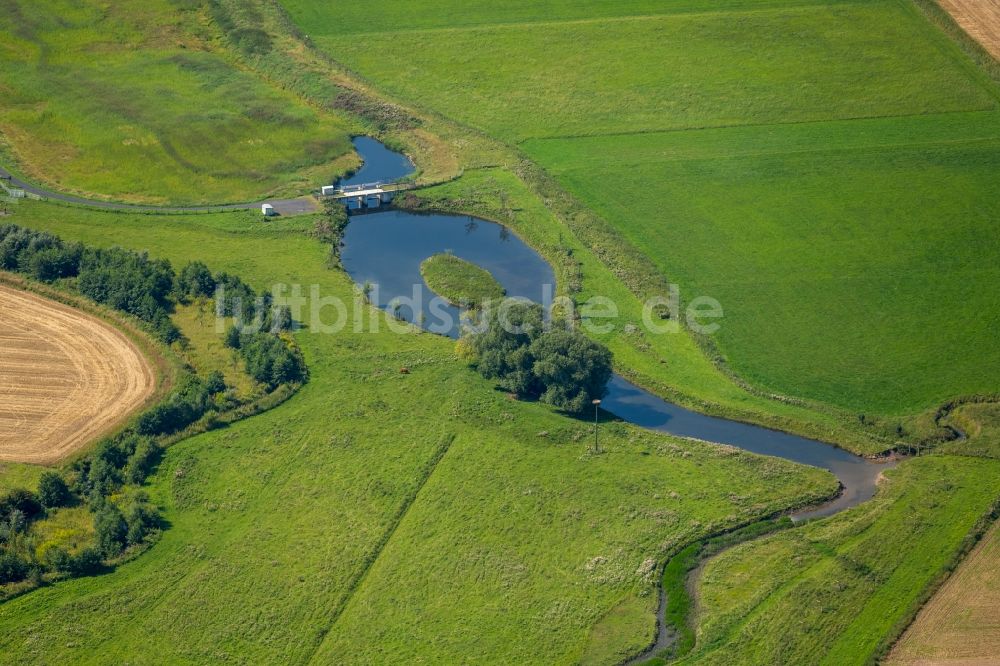 Luftbild Welver - Tümpel Oasen auf landwirtschaftlichen Feldern in Welver im Bundesland Nordrhein-Westfalen