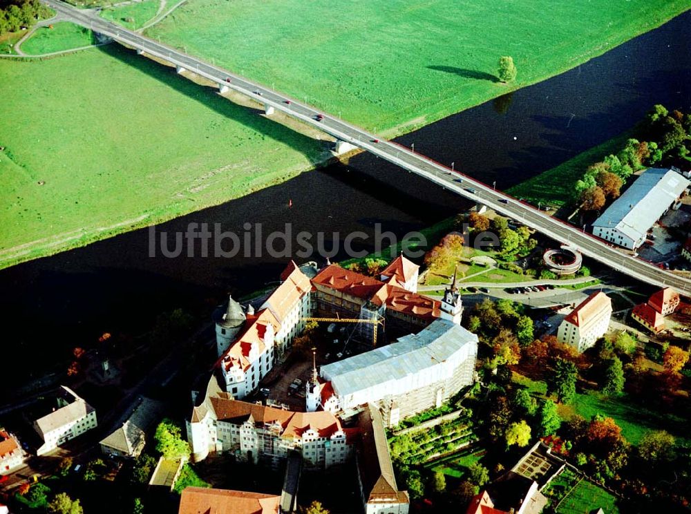 Luftbild Torgau - Torgauer Schloß im Stadtzentrum von Torgau / Sachsen