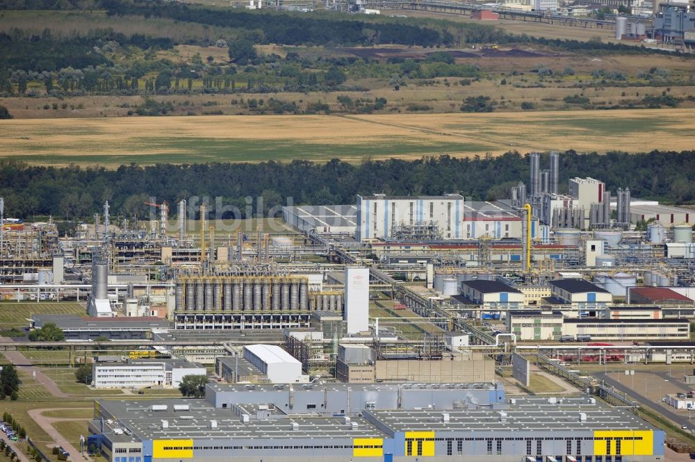 Luftaufnahme Leuna - TOTAL Raffinerie Mitteldeutschland in Leuna im Bundesland Sachsen-Anhalt