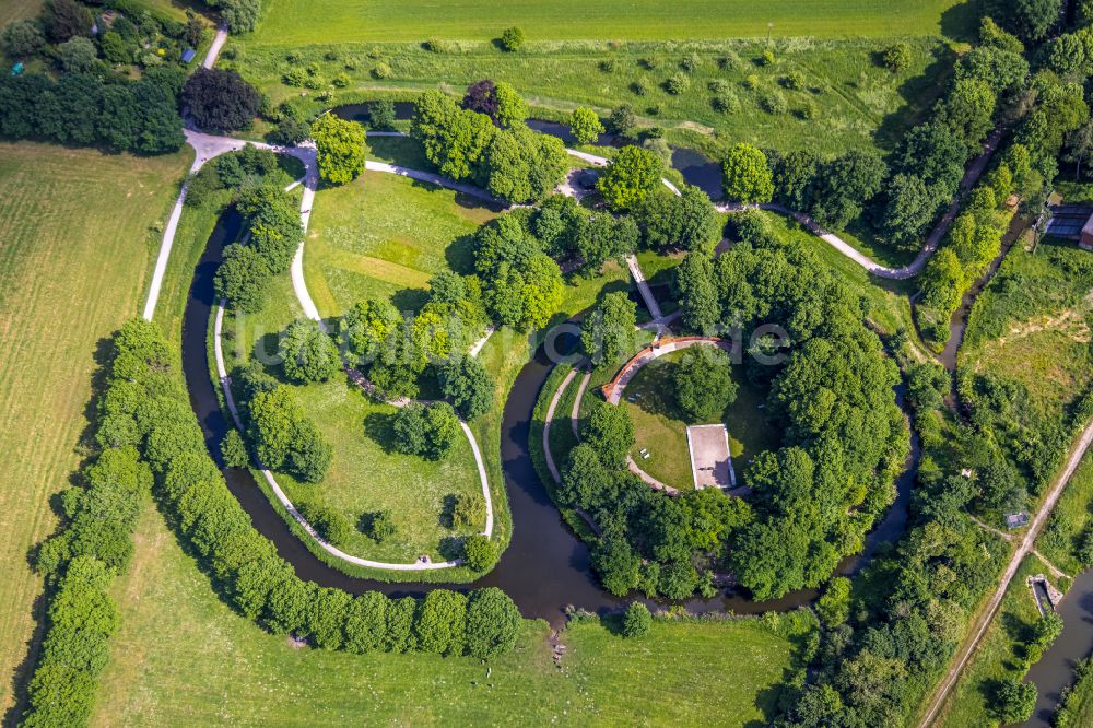 Luftaufnahme Hamm - Tourismus- Attraktion und Sehenswürdigkeit des Burghügel Mark an der Soester Straße in Hamm im Bundesland Nordrhein-Westfalen, Deutschland