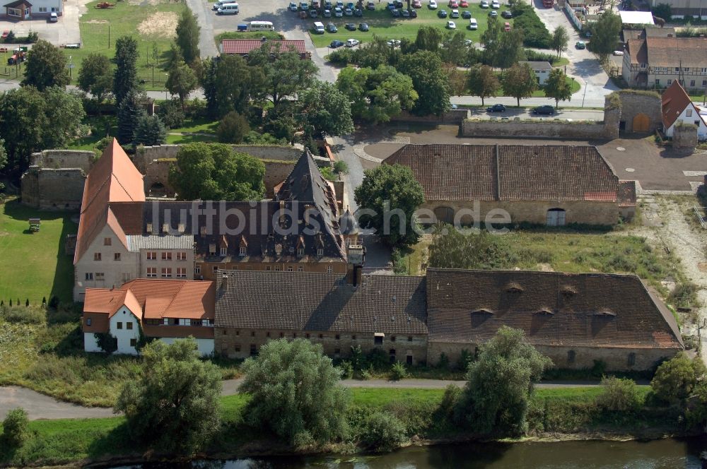 Kaiserpfalz aus der Vogelperspektive: Tourismus- Attraktion und Sehenswürdigkeit Stiftung Kloster und Kaiserpfalz Memleben in Kaiserpfalz im Bundesland Sachsen-Anhalt, Deutschland