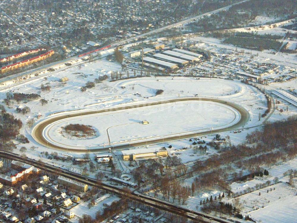 Luftbild Hoppegarten / Brandenburg - Trabrennbahn in Hoppegarten