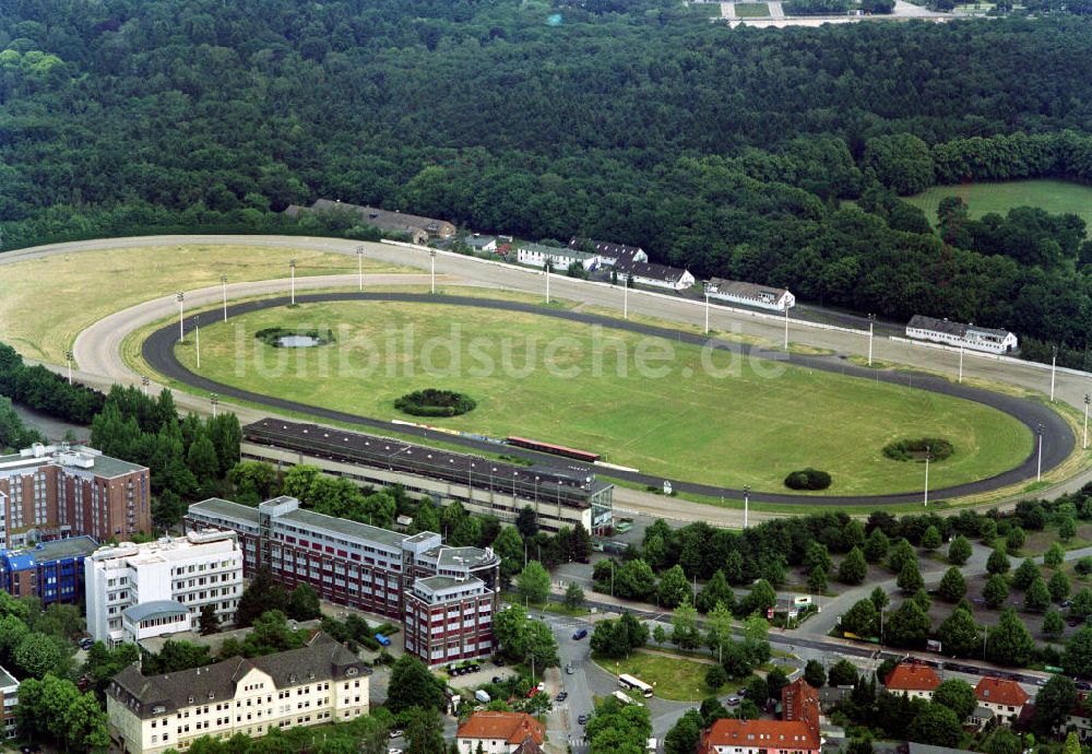 Hamburg von oben - Trabrennbahn am Volkspark in Hamburg