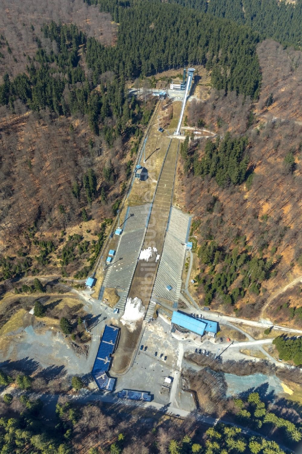 Luftaufnahme Willingen (Upland) - Trainings- und Leistungssportzentrum der Sprungschanze Mühlenkopfschanze in Willingen (Upland) im Bundesland Hessen, Deutschland