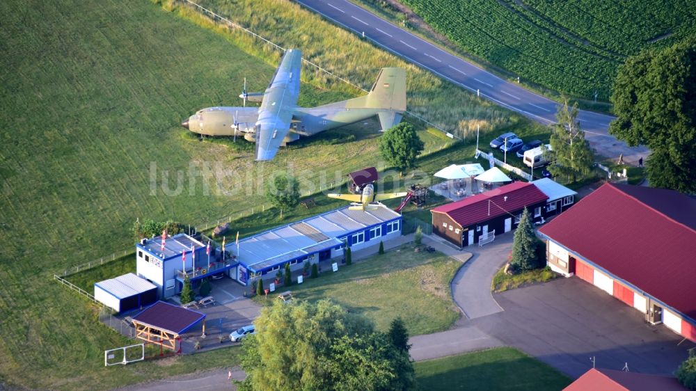 Ballenstedt von oben - Transall C-160 auf dem Flugplatz Ballenstedt im Bundesland Sachsen-Anhalt, Deutschland