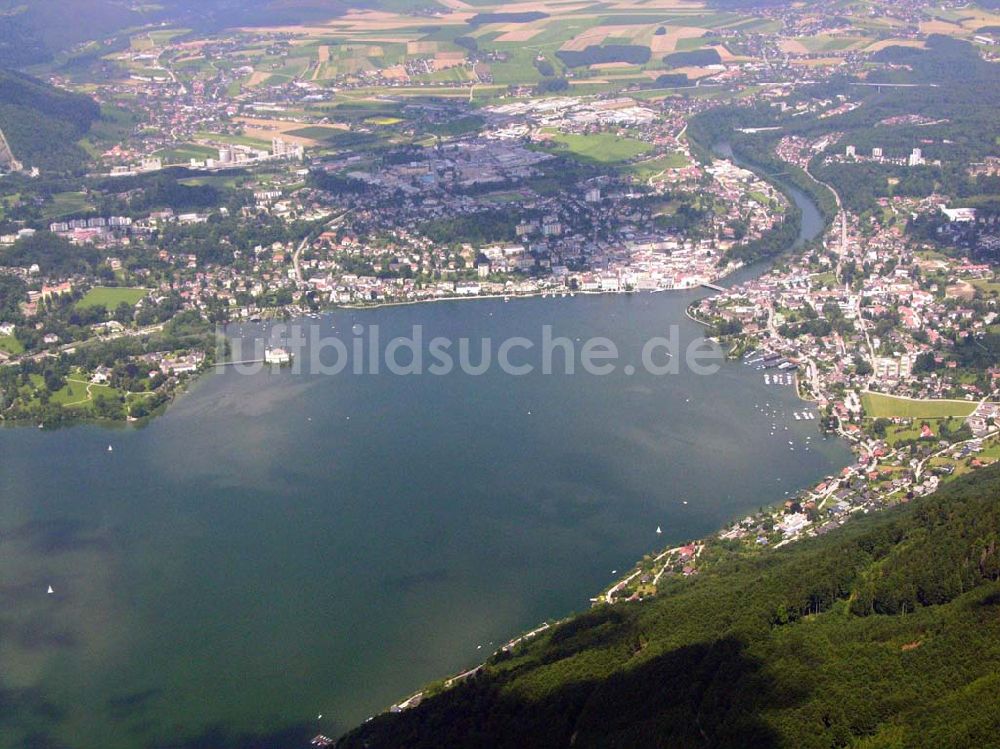 Gmunden (Österreich) von oben - Traunsee bei Gmunden - Österreich