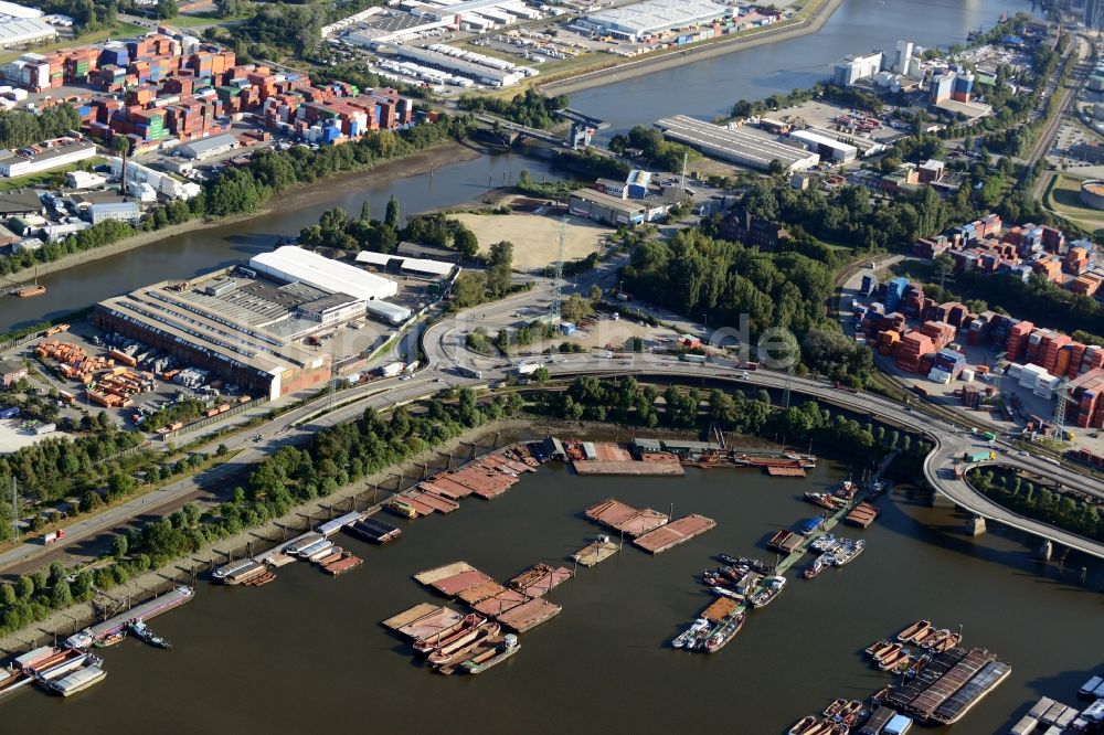 Hamburg aus der Vogelperspektive: Travehafen in Hamburg-Mitte / Steinwerder