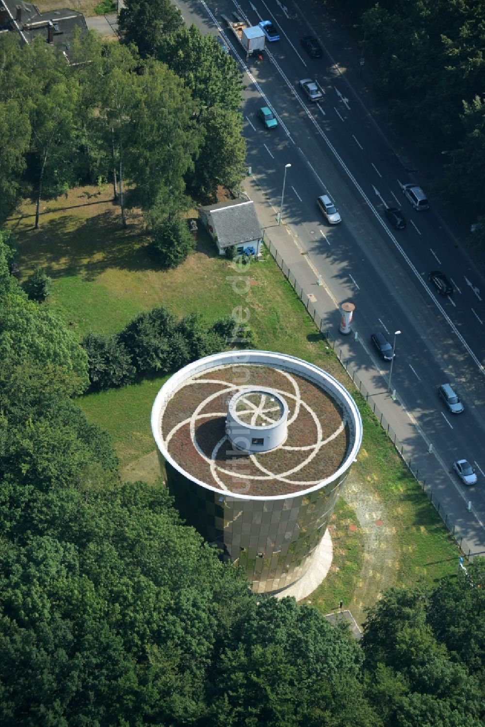 Chemnitz von oben - Trinkwasserspeicher am Küchwaldpark in Chemnitz im Bundesland Sachsen