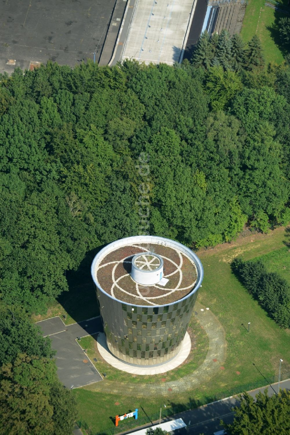 Luftaufnahme Chemnitz - Trinkwasserspeicher am Küchwaldpark in Chemnitz im Bundesland Sachsen