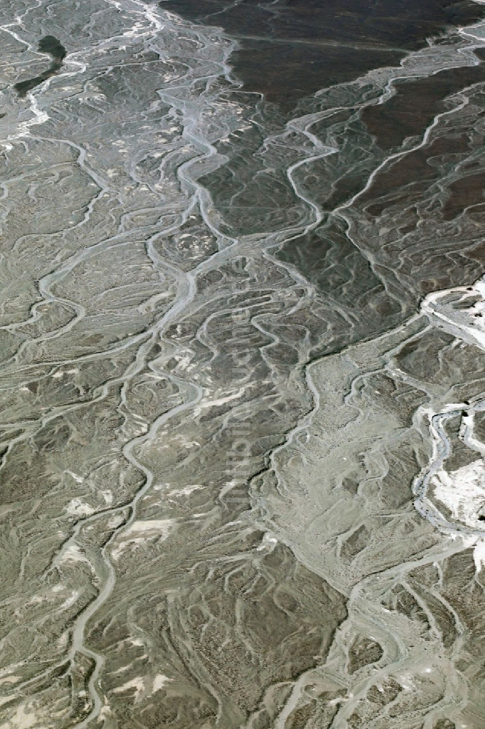 Nazca von oben - Trockenwüsten- Landschaft in Nazca in Ica, Peru