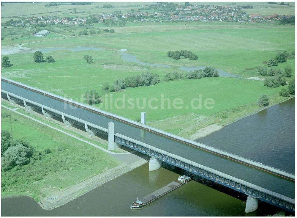 Luftbild Hohenwarthe - Trogbrücke vom Mittellandkanal über die Elbe zum Elbe-Havel-Kanal am Wasserstraßenkreuz MD bei Hohenwarthe in Sachsen-Anhalt