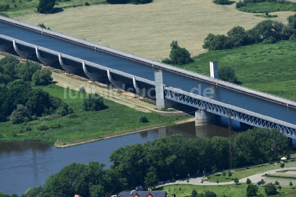 Luftaufnahme Hohenwarthe - Trogbrücke am Wasserstraßenkreuz MD bei Hohenwarthe in Sachsen-Anhalt