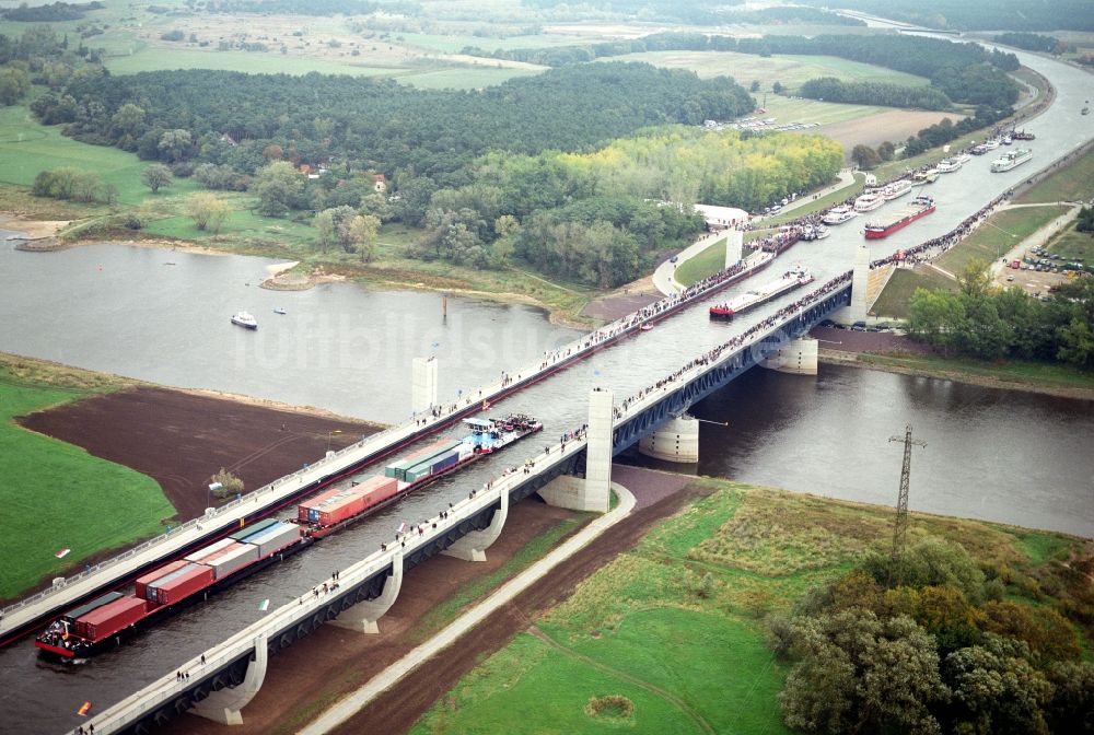 Luftbild Hohenwarthe - Trogbrücke am Wasserstraßenkreuz MD bei Hohenwarthe in Sachsen-Anhalt