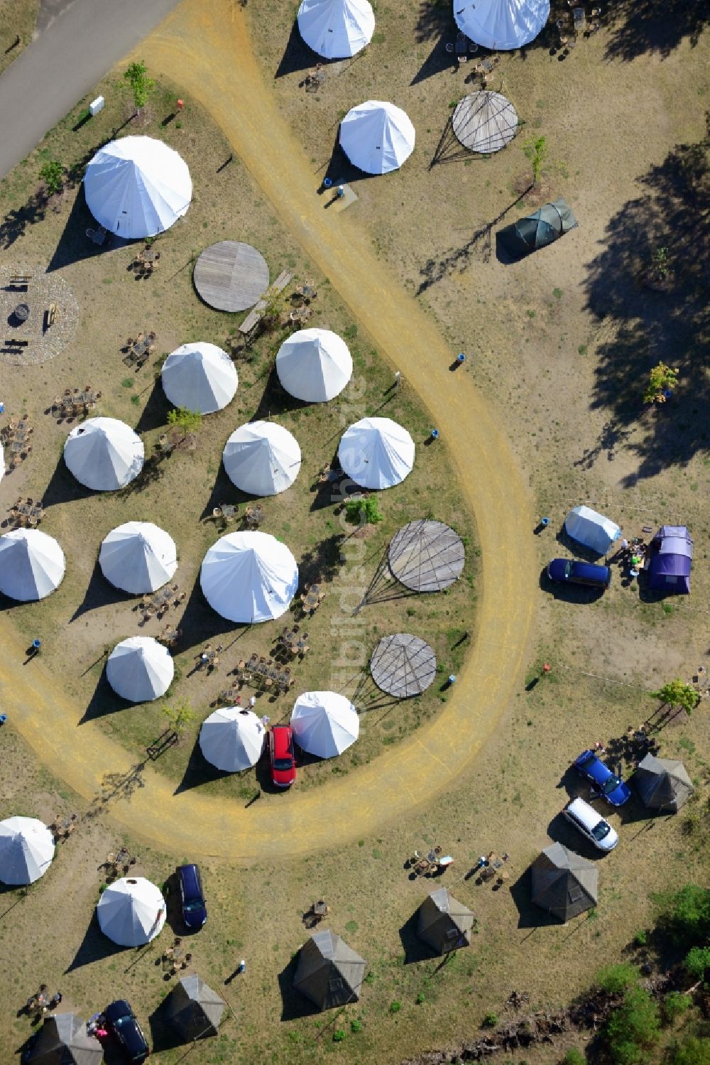 Krausnick aus der Vogelperspektive: Tropical Islands Campingplatz in Krausnick im Bundesland Brandenburg