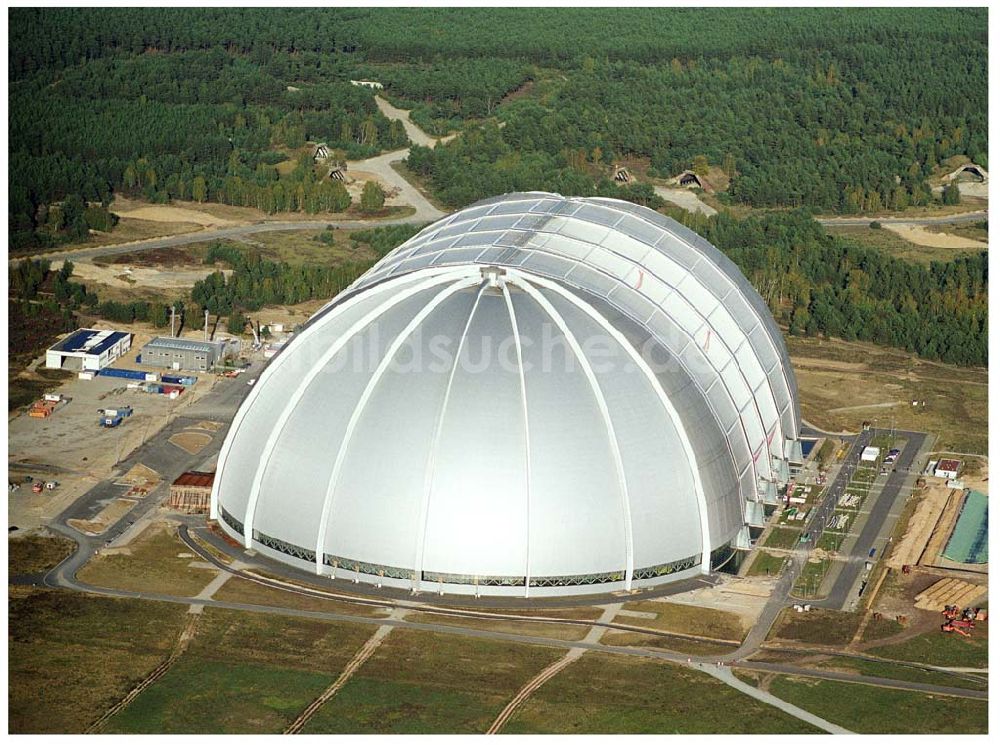 Krausnick von oben - Tropical Islands Dome - ehem. Cargolifterhalle in Brand