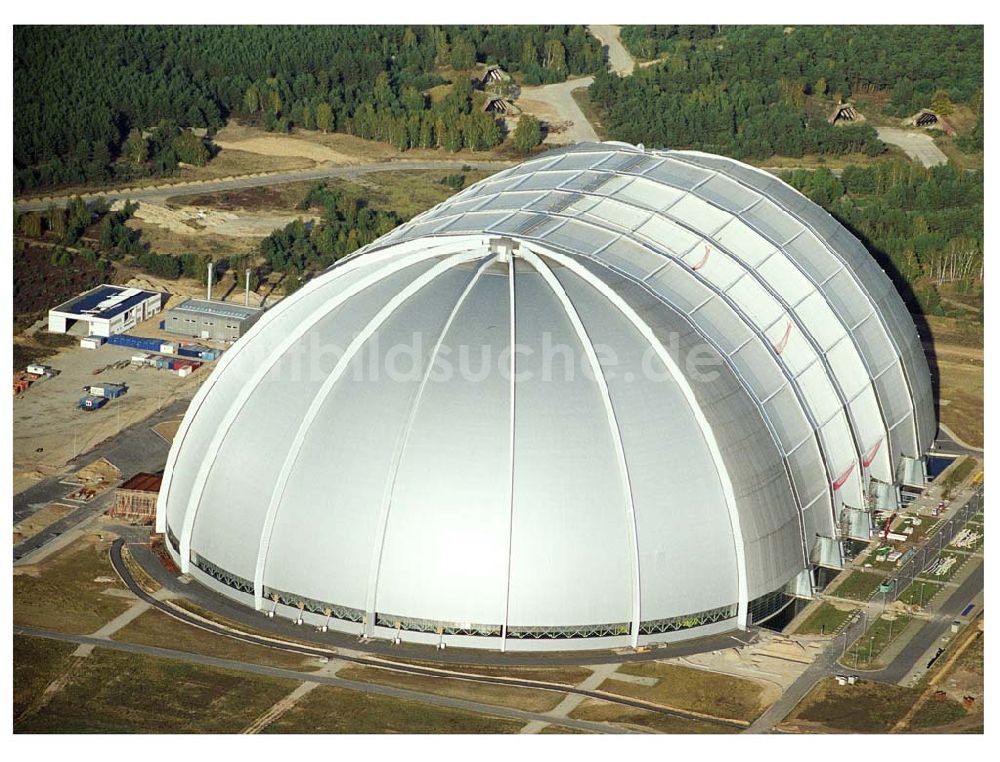 Krausnick aus der Vogelperspektive: Tropical Islands Dome - ehem. Cargolifterhalle in Brand