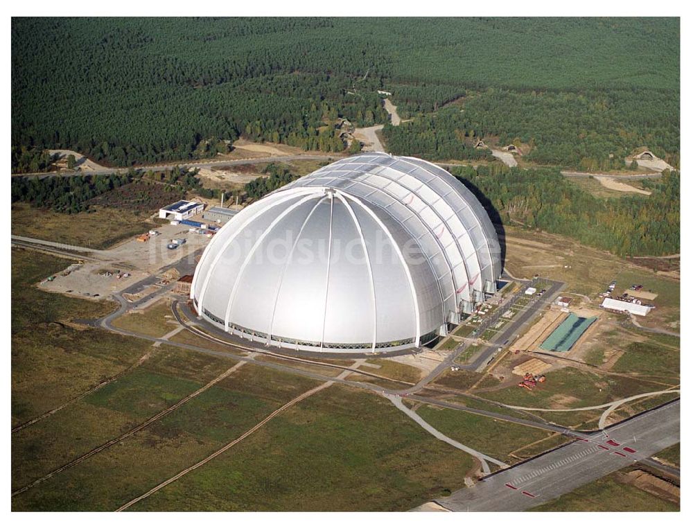 Luftbild Krausnick - Tropical Islands Dome - ehem. Cargolifterhalle in Brand