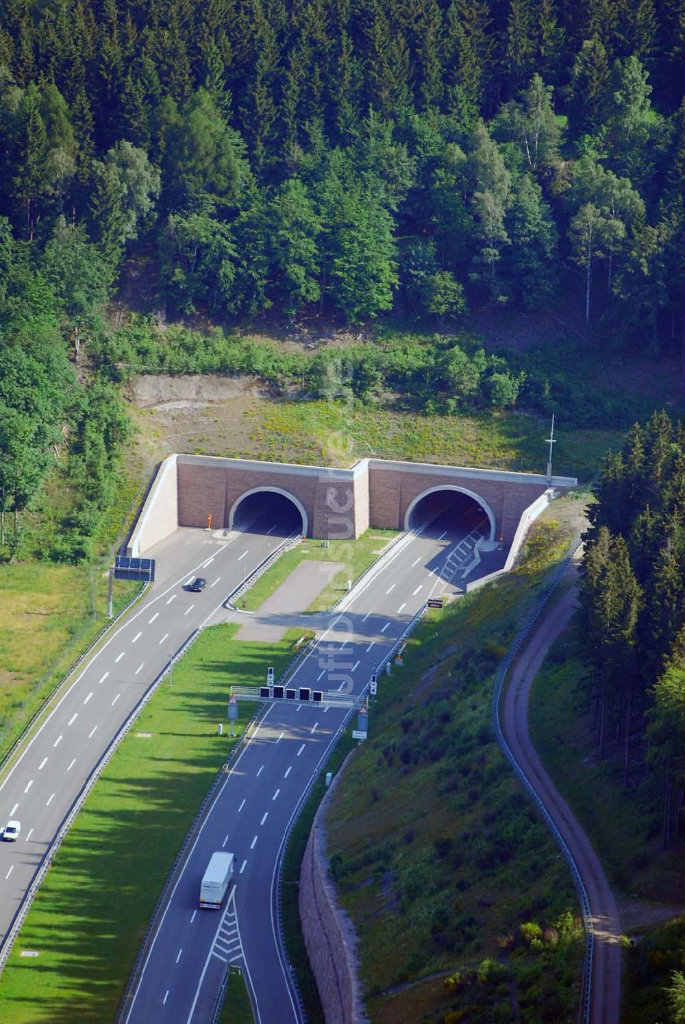 Zella-Mehlis von oben - Tunnel Berg Bock