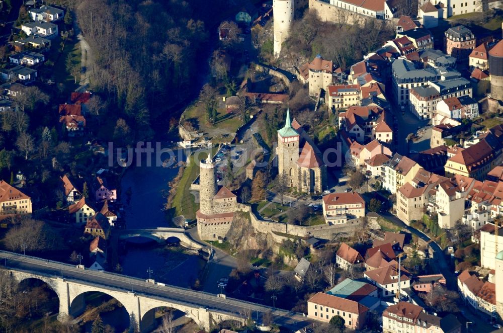 Bautzen von oben - Turm- Bauwerk Alte Wasserkunst Rest der ehemaligen, historischen Stadtmauer in Bautzen im Bundesland Sachsen, Deutschland