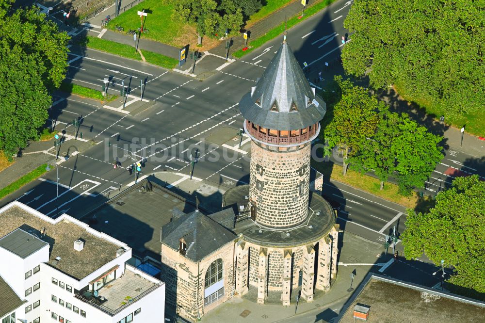 Luftbild Köln - Turm- Bauwerk Ulrepforte Rest der ehemaligen, historischen Stadtmauer in Köln im Bundesland Nordrhein-Westfalen, Deutschland