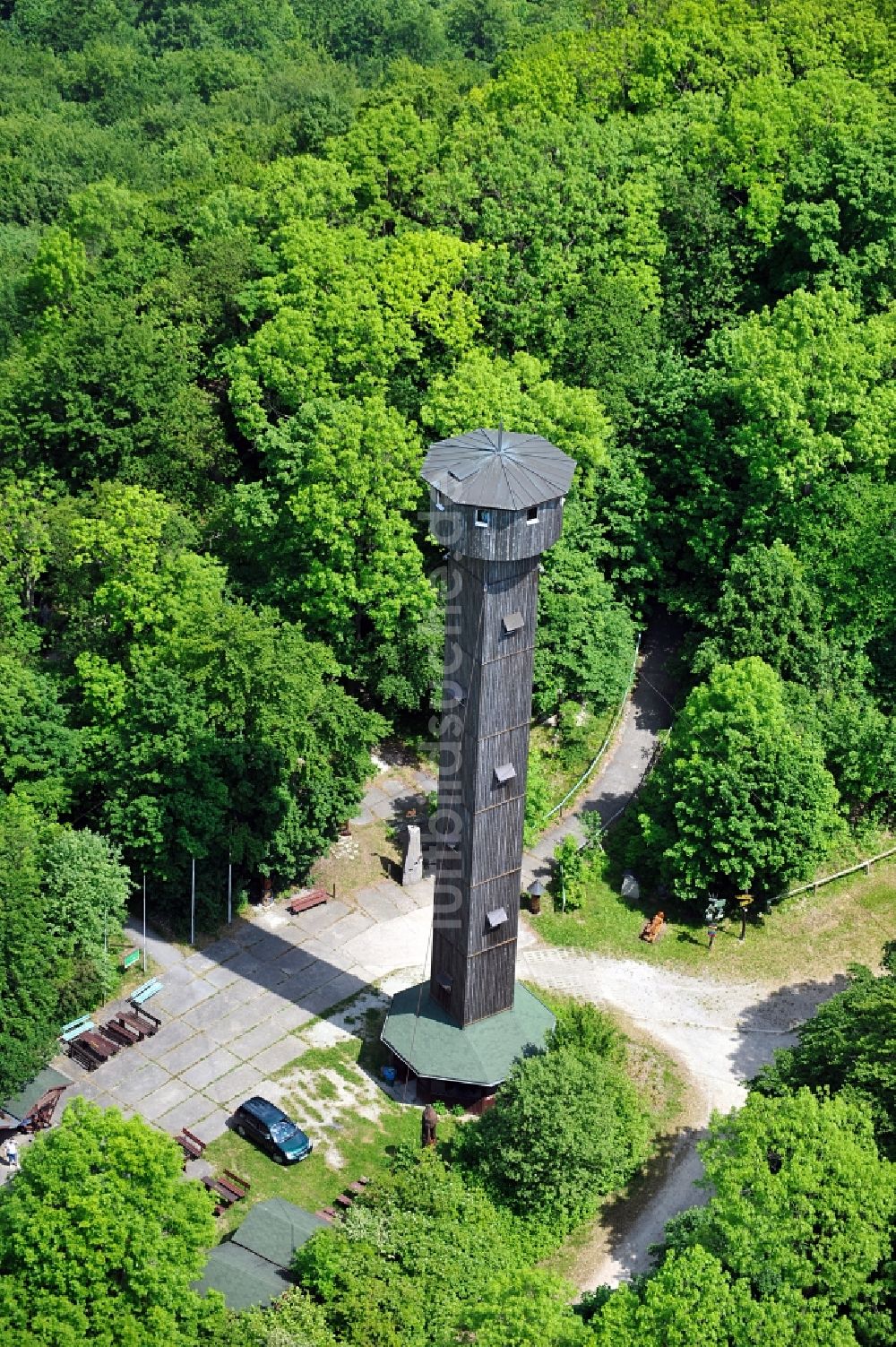 Luftbild Treffurt - Turm der Einheit auf dem Heldrastein bei Treffurt in Thüringen