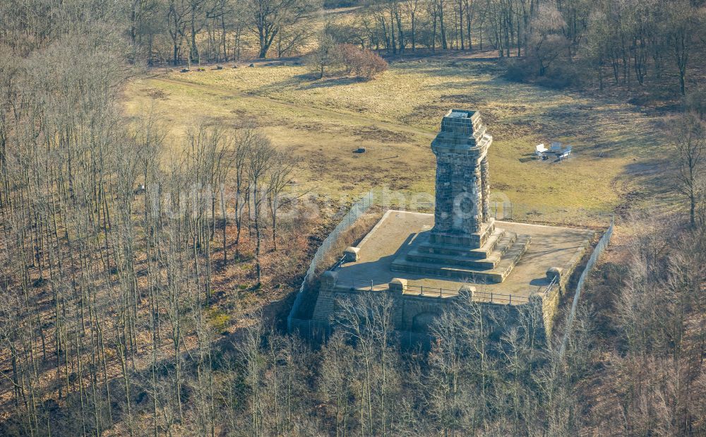 Luftbild Hagen - Turmbauwerk des Bismarckturmes - Aussichtsturmes in Hagen im Bundesland Nordrhein-Westfalen, Deutschland