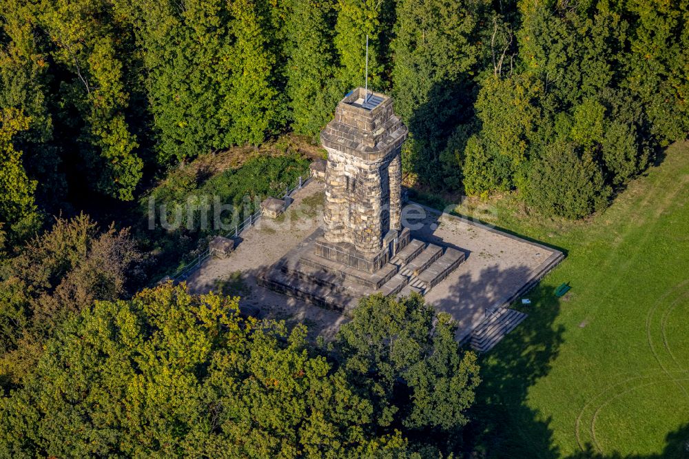 Luftaufnahme Hagen - Turmbauwerk des Bismarckturmes - Aussichtsturmes in Hagen im Bundesland Nordrhein-Westfalen, Deutschland