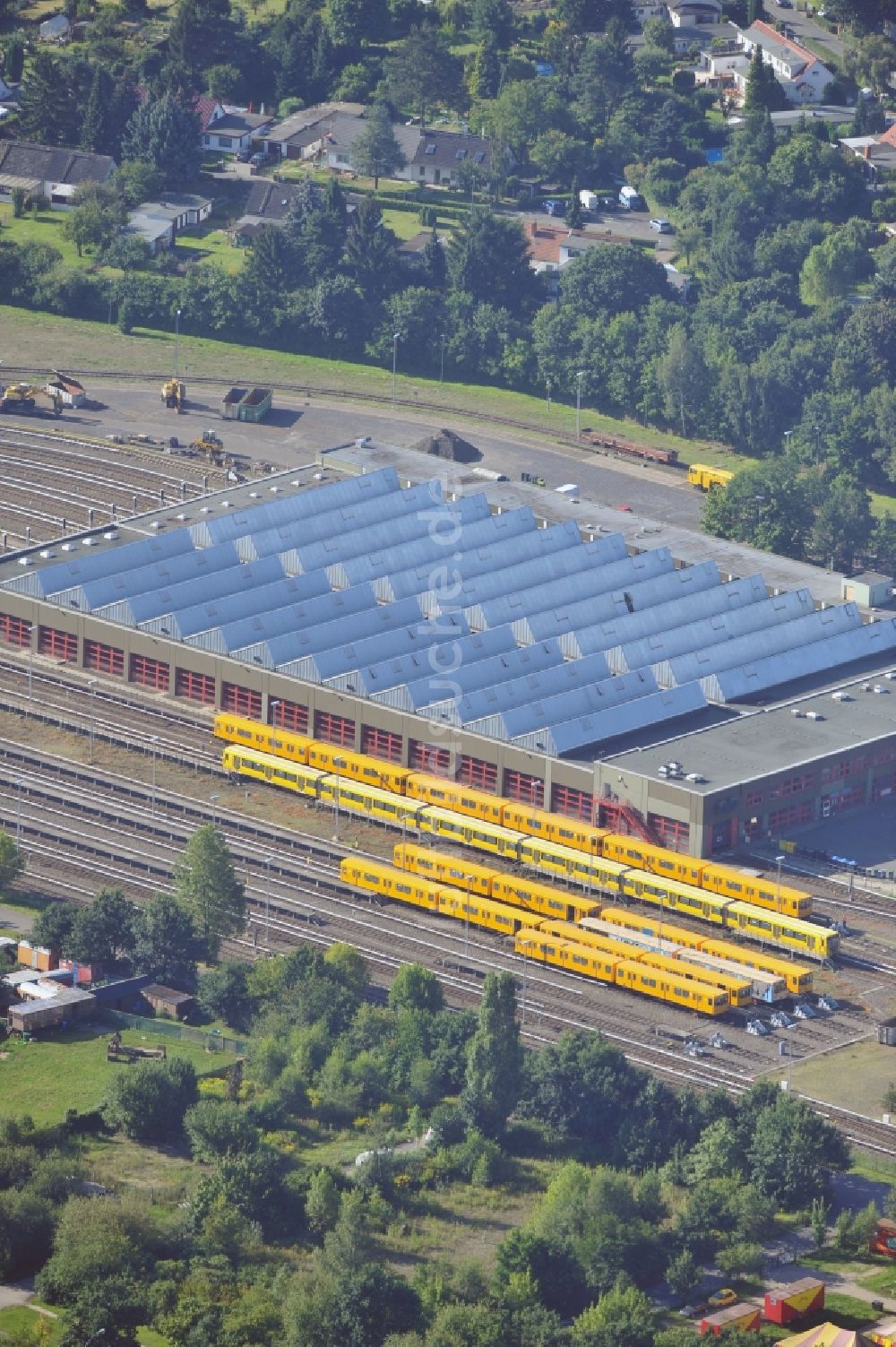 Luftbild Berlin - U-Bahn Depot an der Gutschmidtstraße im Bezirk Britz in Berlin