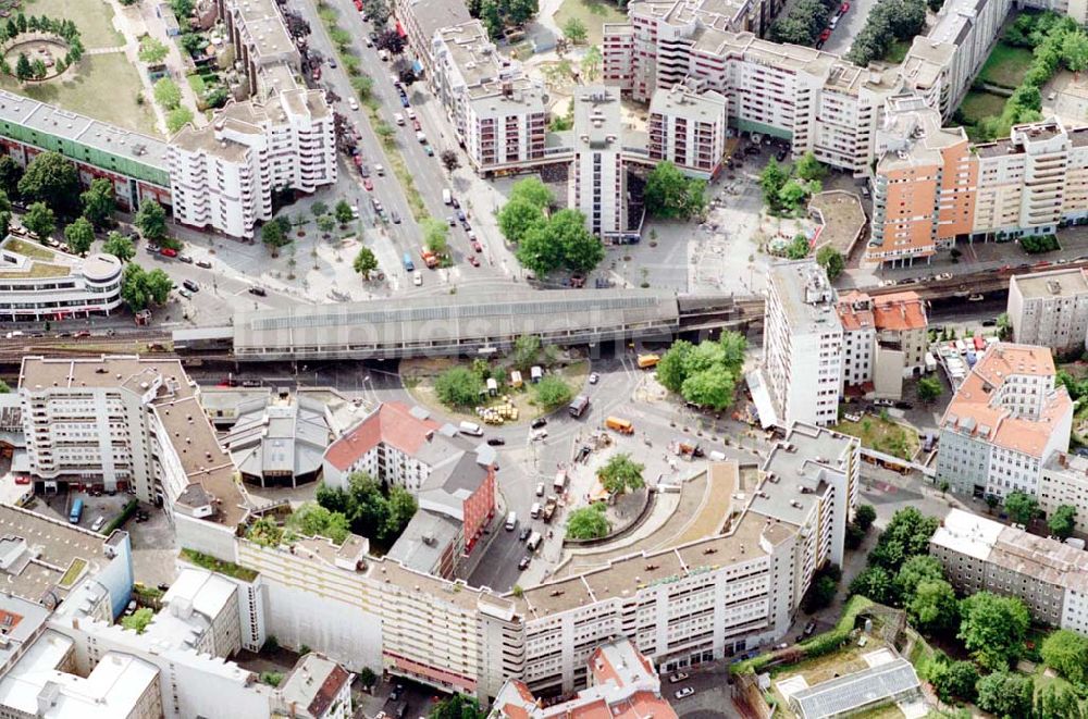 Berlin / Kreuzberg von oben - U-Bhf. Kottbusser Tor Kreuzberg