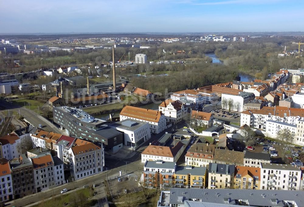 Luftaufnahme Halle ( Saale ) - Ufer der Saale in Halle im Bundesland Sachsen-Anhalt