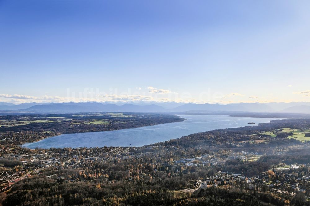 Luftbild Starnberger See - Ufer Des Starnberger See vor dem Panorama der Alpen im Bundesland Bayern