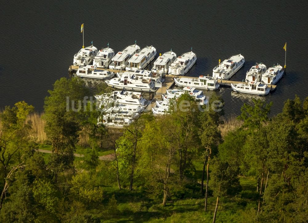 Luftbild Fürstenberg/Havel - Ufer zum Röblinsee in Fürstenberg/Havel im Bundesland Brandenburg