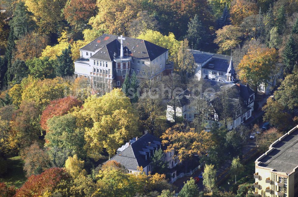 Luftbild Berlin - Uferbereich an der SIEMENS Villa Am Kleinen Wannsee in Berlin