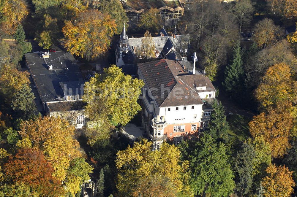 Luftaufnahme Berlin - Uferbereich an der SIEMENS Villa Am Kleinen Wannsee in Berlin