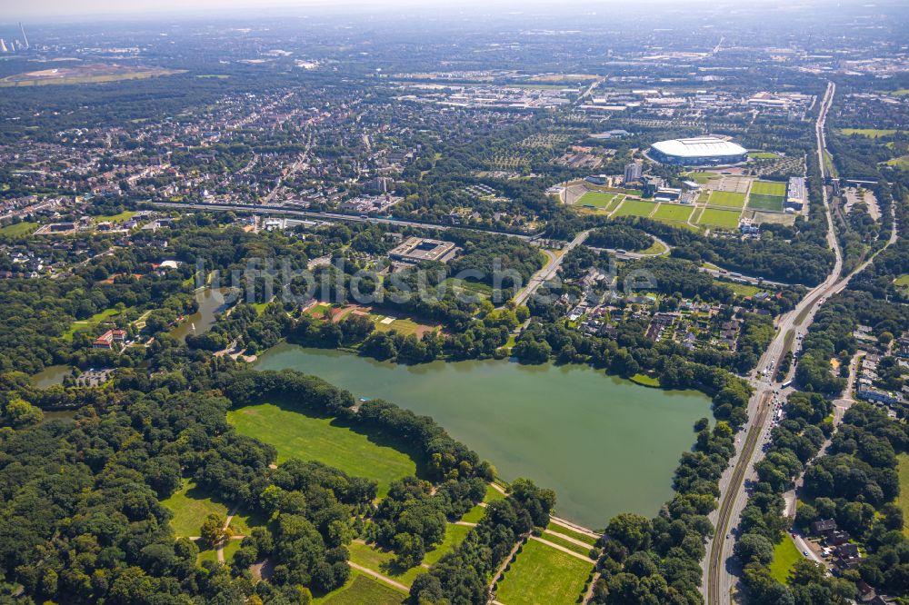 Gelsenkirchen von oben - Uferbereiche am Berger See in Gelsenkirchen im Bundesland Nordrhein-Westfalen