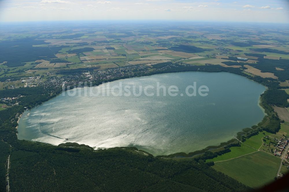 Ahrendsee aus der Vogelperspektive: Uferbereiche des Binnensees Arendsee bei Ziemdorf im Bundesland Sachsen-Anhalt